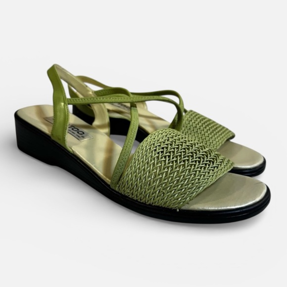 YOU TOO Shoes - YOU TOO Y2K Strappy Woven Sandal Light Green – Size 7.5